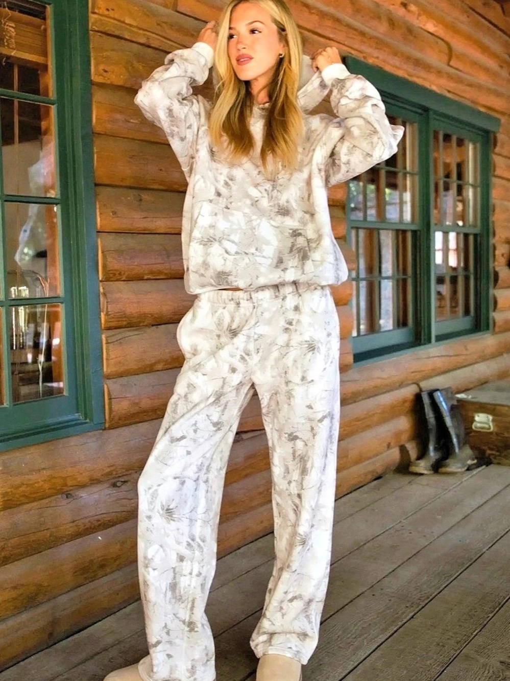 camo sweat set 23.Swim